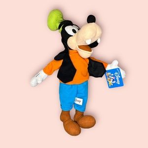 DISNEY Goofy Plush with Tags